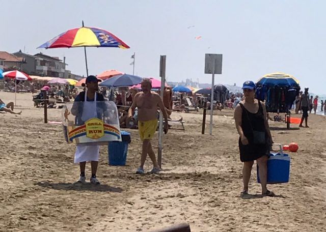 Marina Di Ardea E Torvaianica Venditori Ambulanti