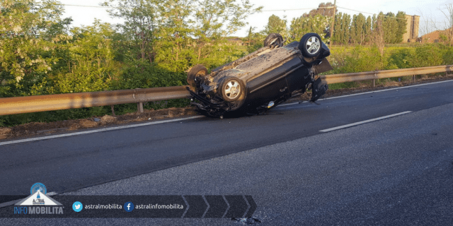 Pontina, Tremendo Incidente: Auto Si Ribalta, Strada Chiusa E ...