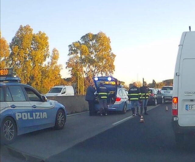 Paura Sulla Pontina: Auto Invade La Carreggiata Opposta Ribaltandosi ...