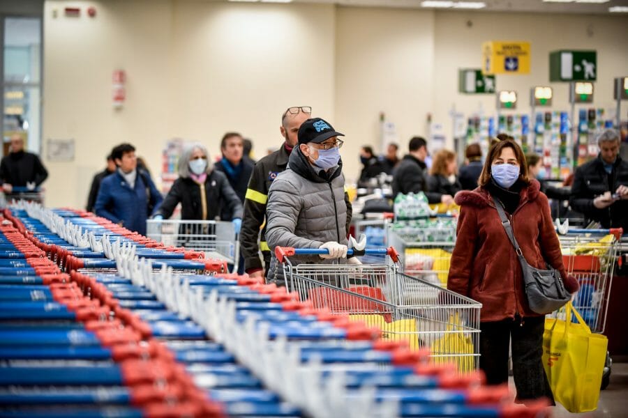 Supermercati e negozi aperti o chiusi oggi 1 gennaio 2022 info e orari
