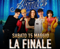 Finale Amici 15 maggio, ospiti, premi