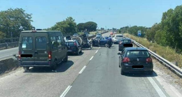 Tremendo Incidente Sulla Pontina, Violento Scontro Tra Tre Veicoli: C'è ...