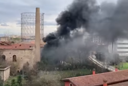 incendio mira lanza