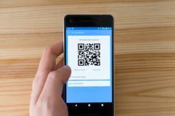 Certificato di esenzione vaccino Covid, come scaricarlo e come ottenere il Qr Code