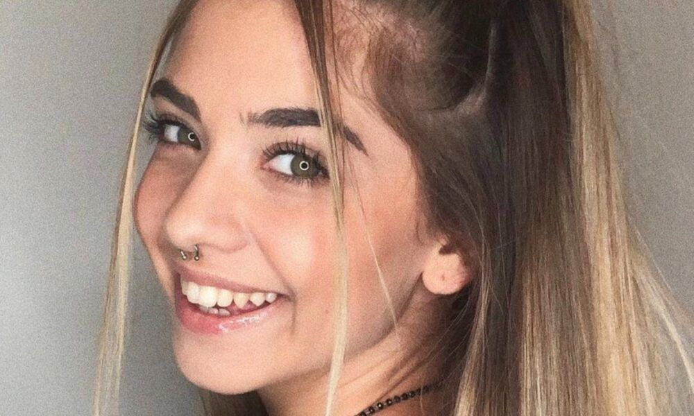 Alessia Lanza, Chi è La Star Di TikTok: Età, Successo, Cos'ha Fatto ...