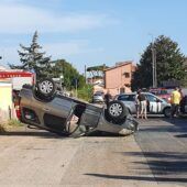 Auto ribaltata ad Ardea in Via Napoli 5 agosto 2022