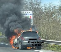 auto a fuoco Pontina