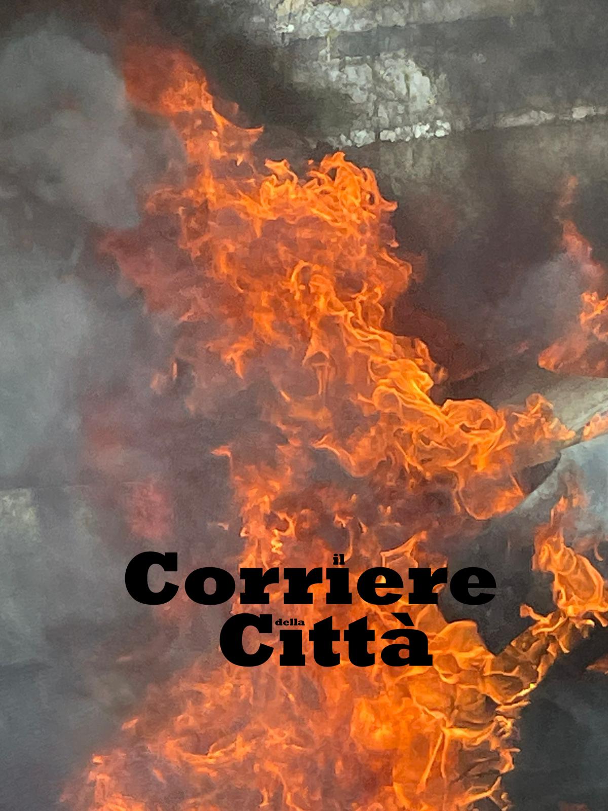 auto a fuoco Pontina