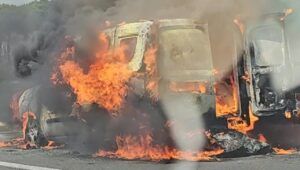 auto in fiamme sul GRA