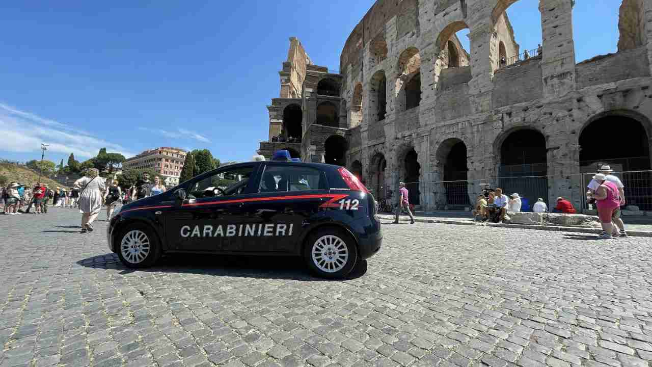 Carabinieri al Colosseo