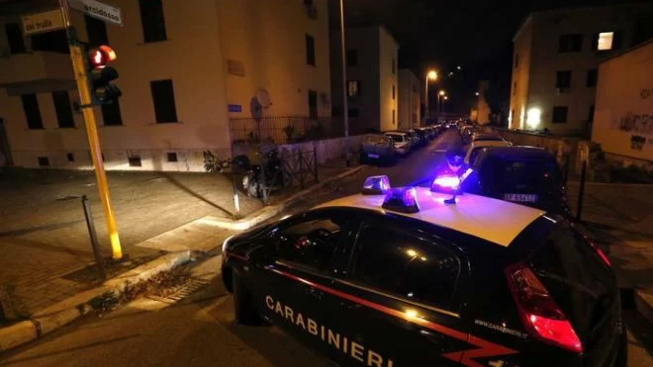 Carabinieri al trullo inseguono donna che non si ferma all'alt