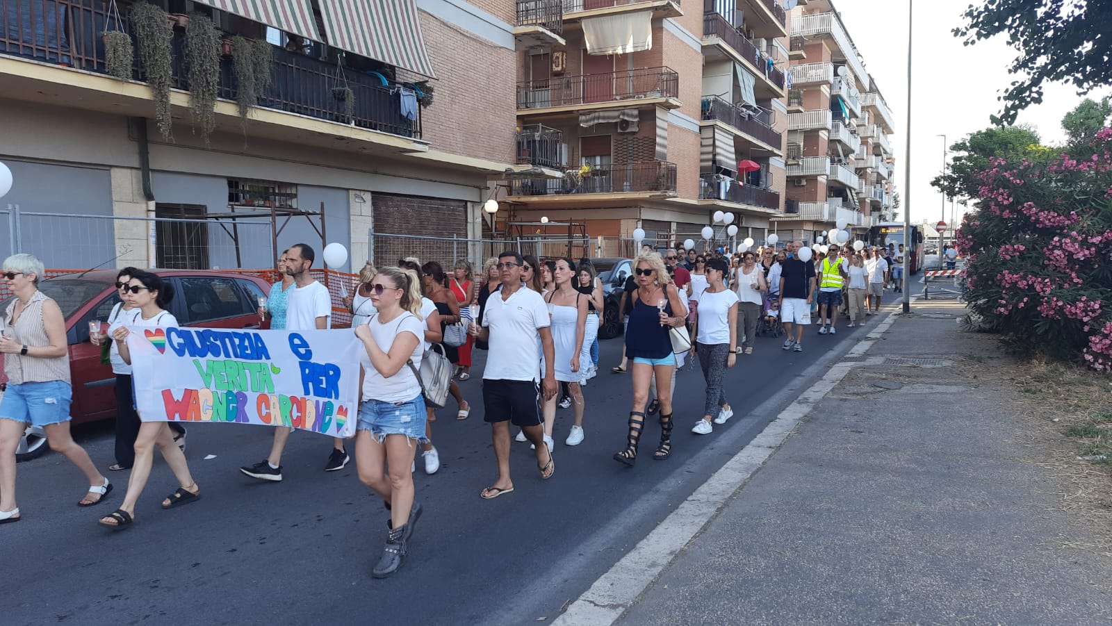 Fiaccolata Carcione Wagner a Nuova Ostia