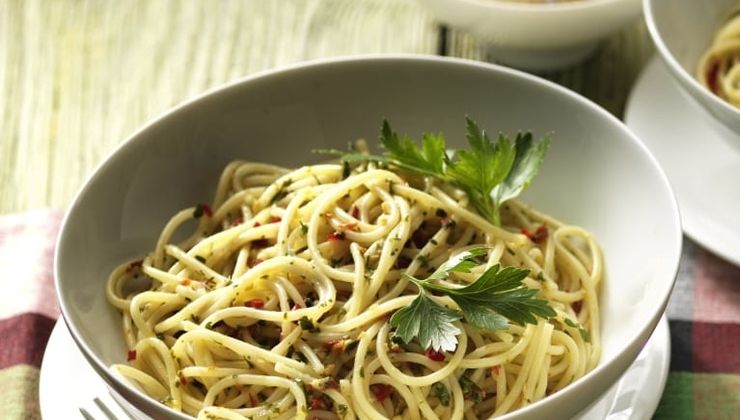 Spaghetti aglio olio e peperoncino