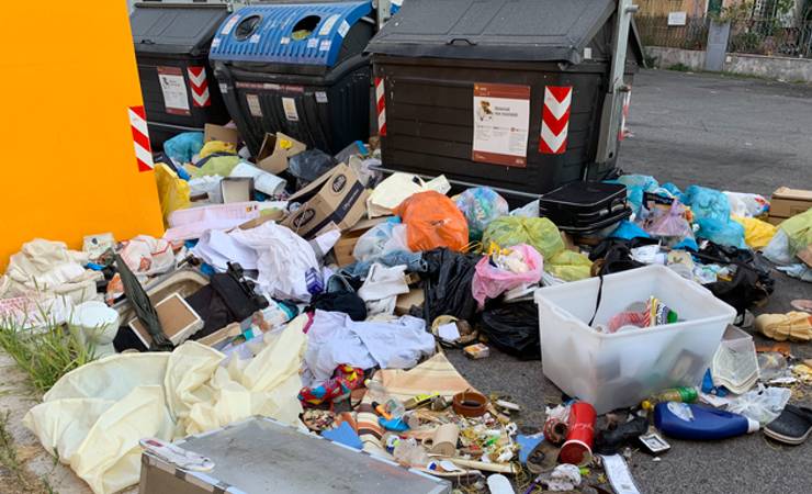 emergenza rifiuti roma