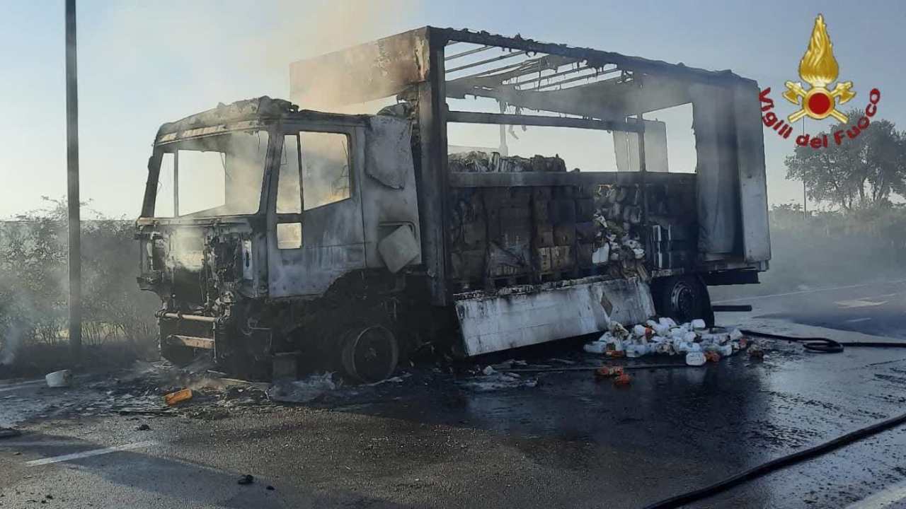 Camion a fuoco laurentina