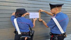 Roma, risse e violenze nel locale: sospesa al gestore dell'attività la licenza per sette giorni. I controlli dei carabinieri