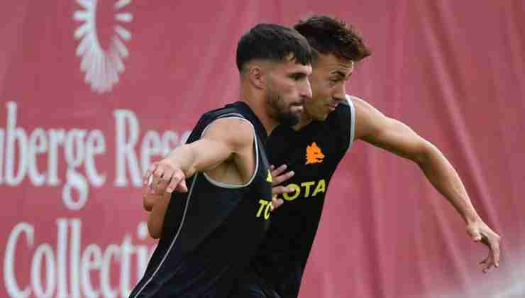 Giocatori della Roma in allenamento