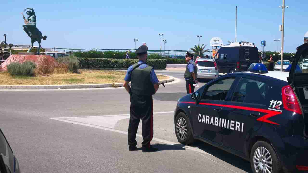 Posto di blocco dei Carabinieri a Fregene