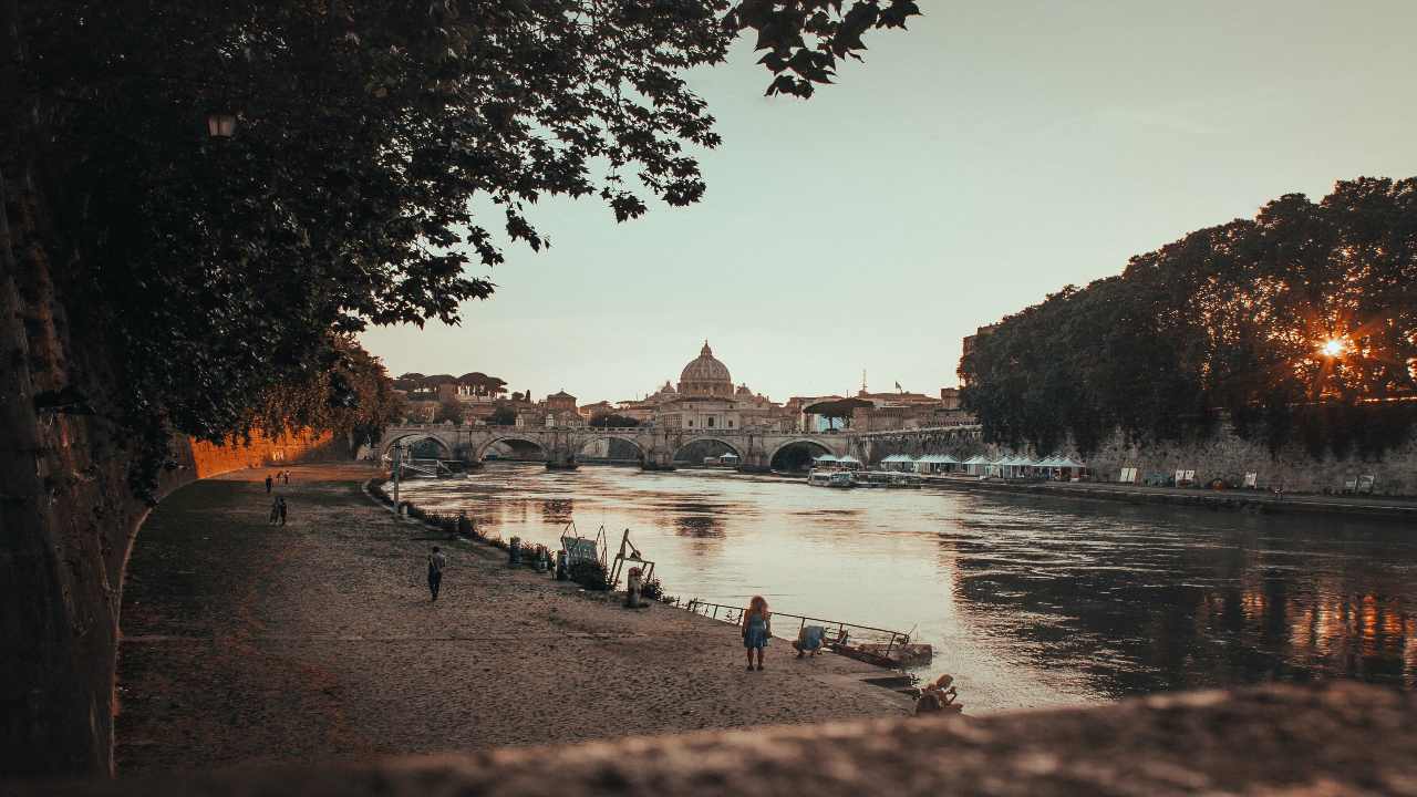 Lungotevere