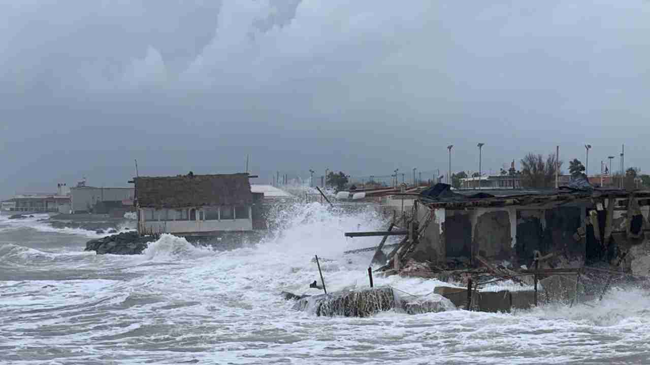 Erosione costiera a Fiumicino