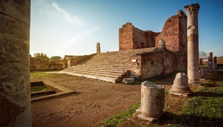 Capitolium Tempio al sito archeologico di Ostia Antica