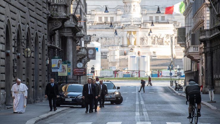 La visita privata di Papa Francesco alla chiesa di San Marcello