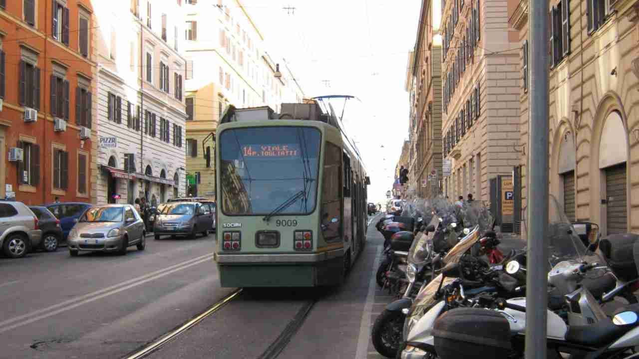 Tram per viale Palmiro Togliatti