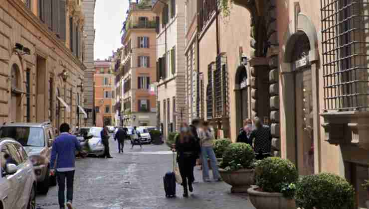 Via Bocca di Leone a Roma