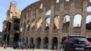 carabinieri colosseo