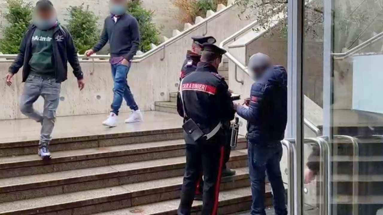 CENTRO + PIAZZA DANTE - Controlli dei Carabinieri tra Termini e Esquilino