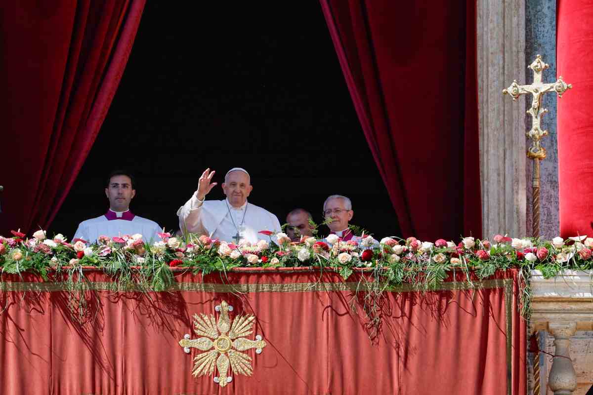 Papa Francesco durante la messa Urbi et Orbi