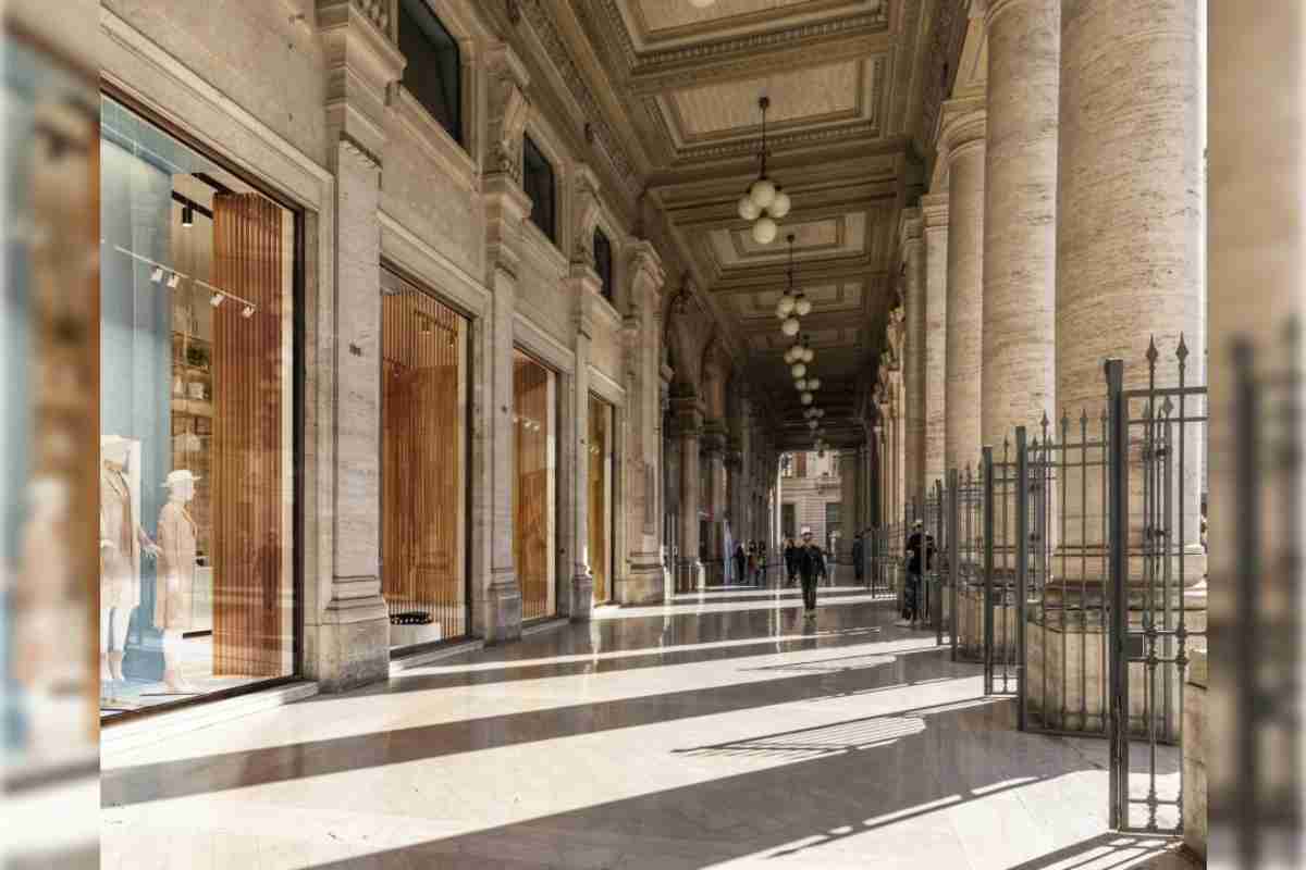 Colonnato della Galleria Alberto Sordi