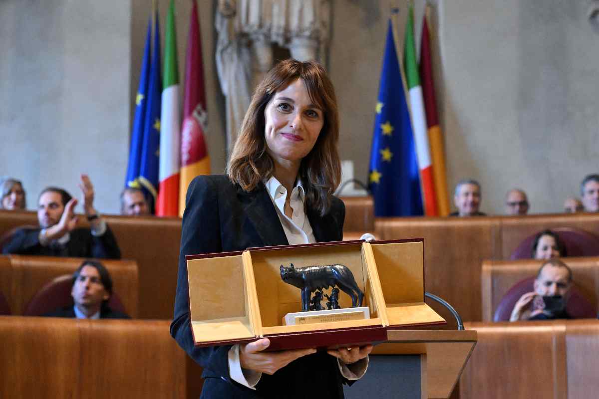 Paola Cortellesi ha ricevuto al Campidoglio la Lupa Capitolina dal Sindaco Gualtieri - www.IlCorrieredellacittà.com