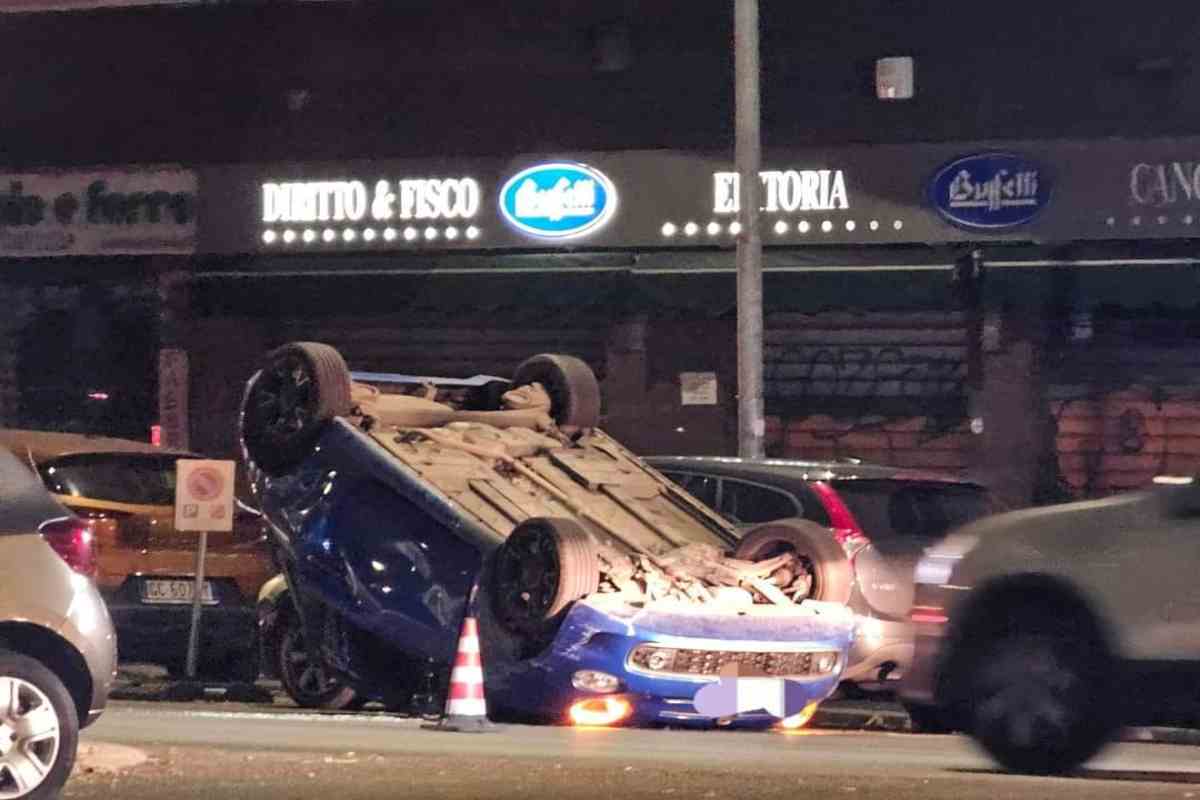 Incidente intorno a mezzanotte per una Fiat 500 che ha coinvolto, durante l'impatto, altri due veicoli a via dei Prati Fiscali - www.IlCorrieredellacittà.com