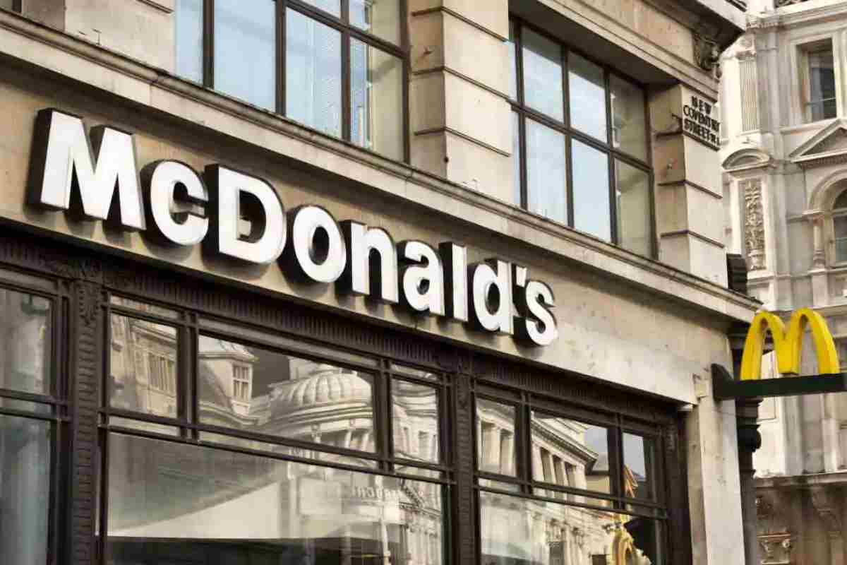 McDonald's assume a Roma