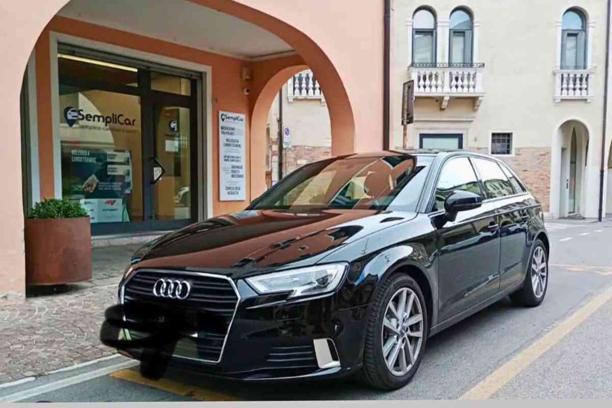 Audi rubata a Roma