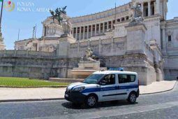 Polizia Locale di Roma Capitale a Piazza Venezia