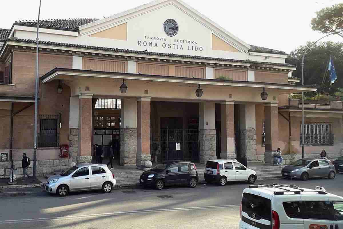 Stazione di Porta San Paolo a Roma