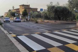 Nuove strisce pedonali a Castelverde