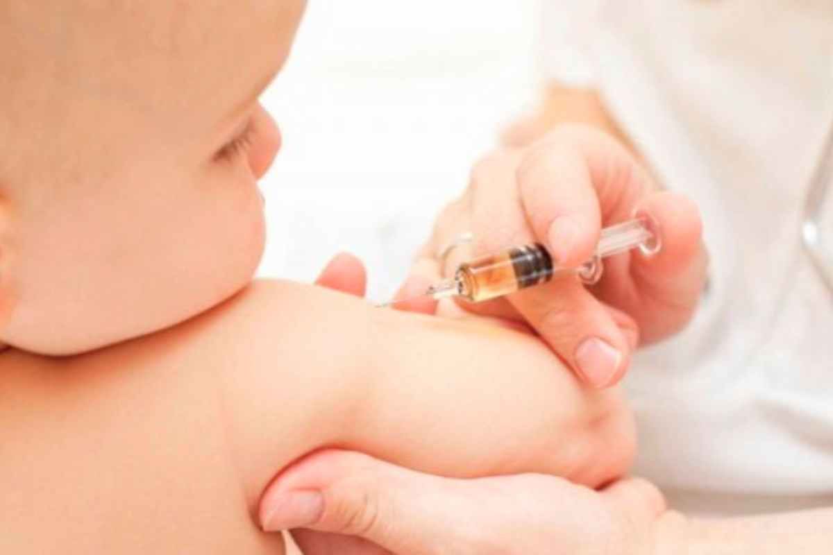 Bambino vaccinato