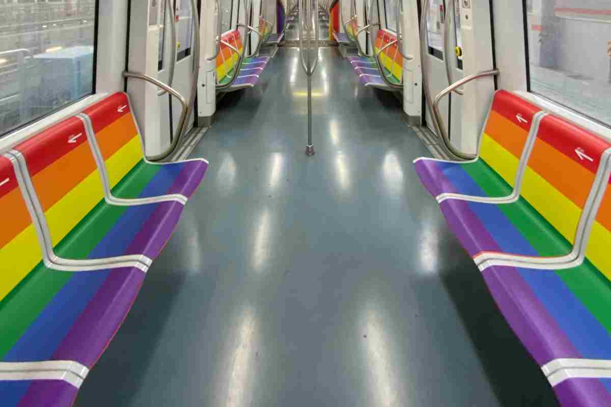 treno arcobaleno