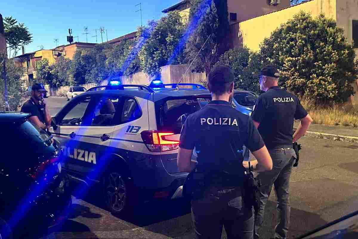 Stalker condominiale arrestato a Roma, botte e minacce ai vicini (anche disabili): “Vivevamo nel terrore”