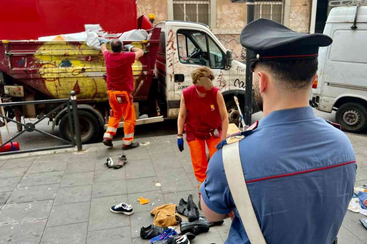 carabinieri e Ama a Termini per rimuovere i giacigli dei senzatetto