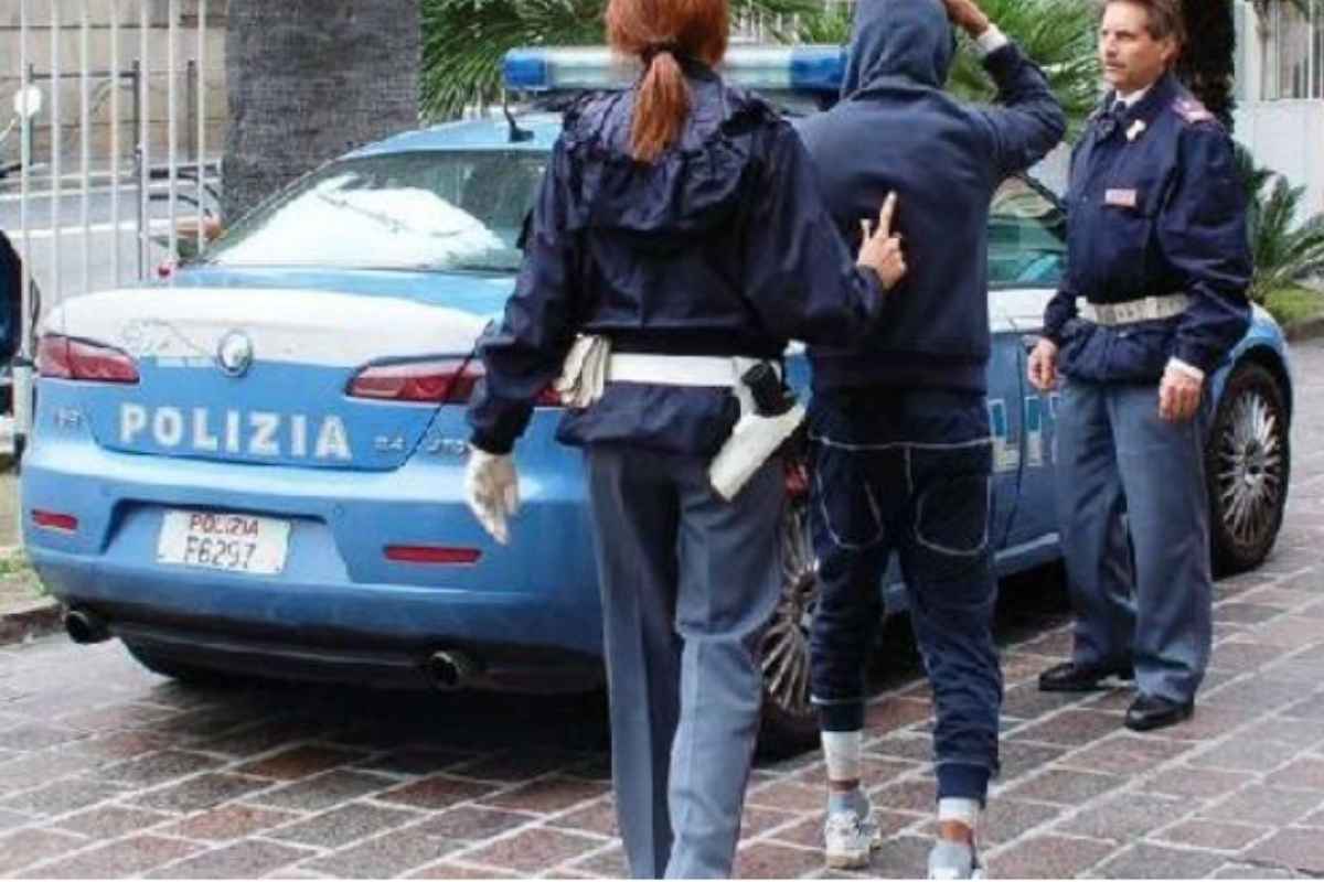 Polizia di Stato arresta una persona