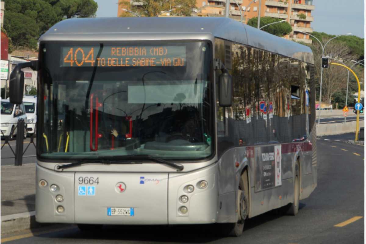 Mobilità pubblica Roma, residenti chiedono linea espressa tra Rebibbia e Casal Monastero