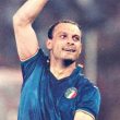 Foto di Totò Schillaci con la maglia Azzurra dell'Italia